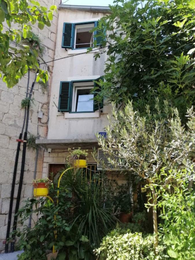 Studio Apartments Petar In Old Part Of Town Split Exterior photo